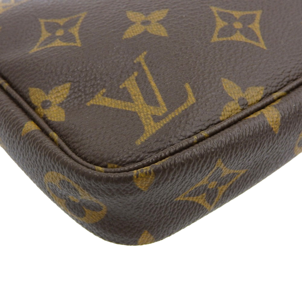 Louis Vuitton Monogram Pochette Accessoires Clutch M51980 in Very Good Condition