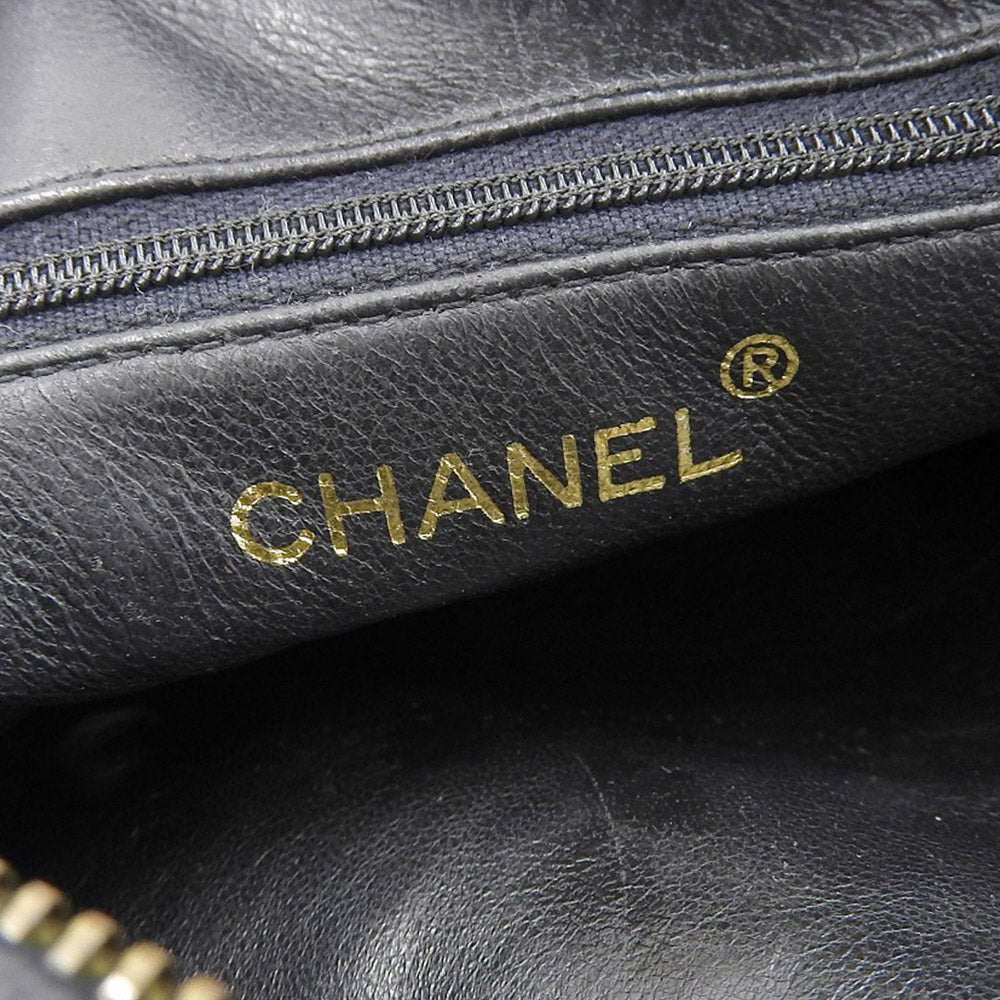 Chanel Lambskin Chain Shoulder Bag A01287 in Very Good Condition