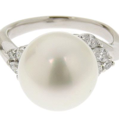 Pre-owned Pt950 Pearl Ring with Melee Diamonds, Size 14