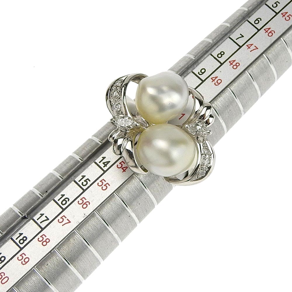 Platinum Pt900 Baroque Pearl Ring with Diamonds, Size 12 in Excellent Condition