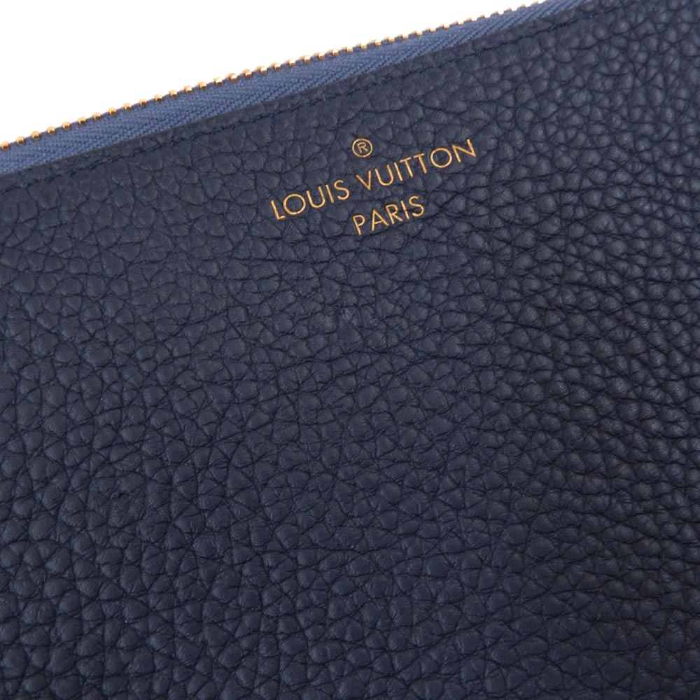 Louis Vuitton Portefeuille Comete Long Wallet M68582