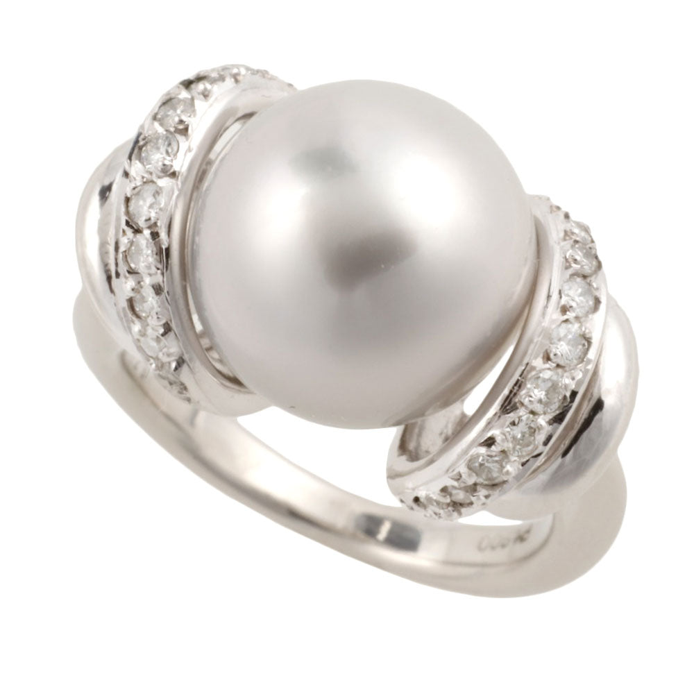 Pt900 Pearl Ring with Diamonds, Size 11 in Excellent Condition