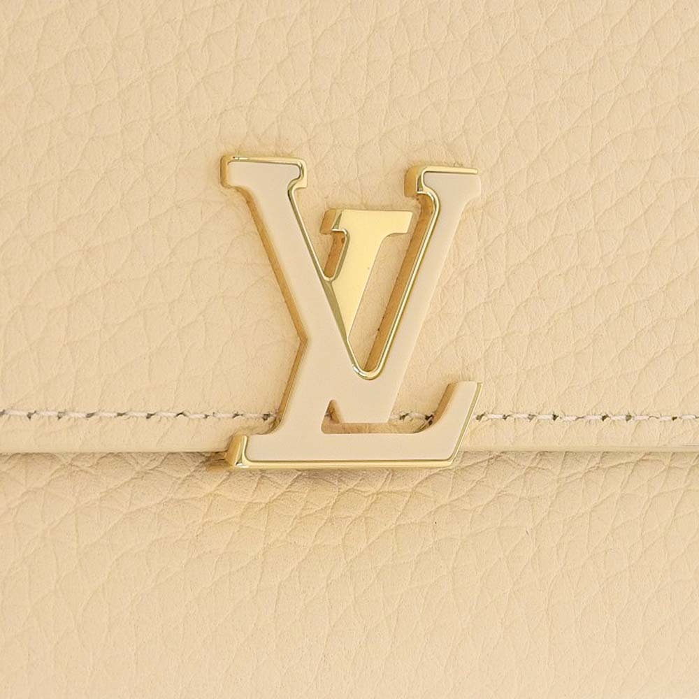 Louis Vuitton Capucines Compact Wallet M45857 in Excellent Condition