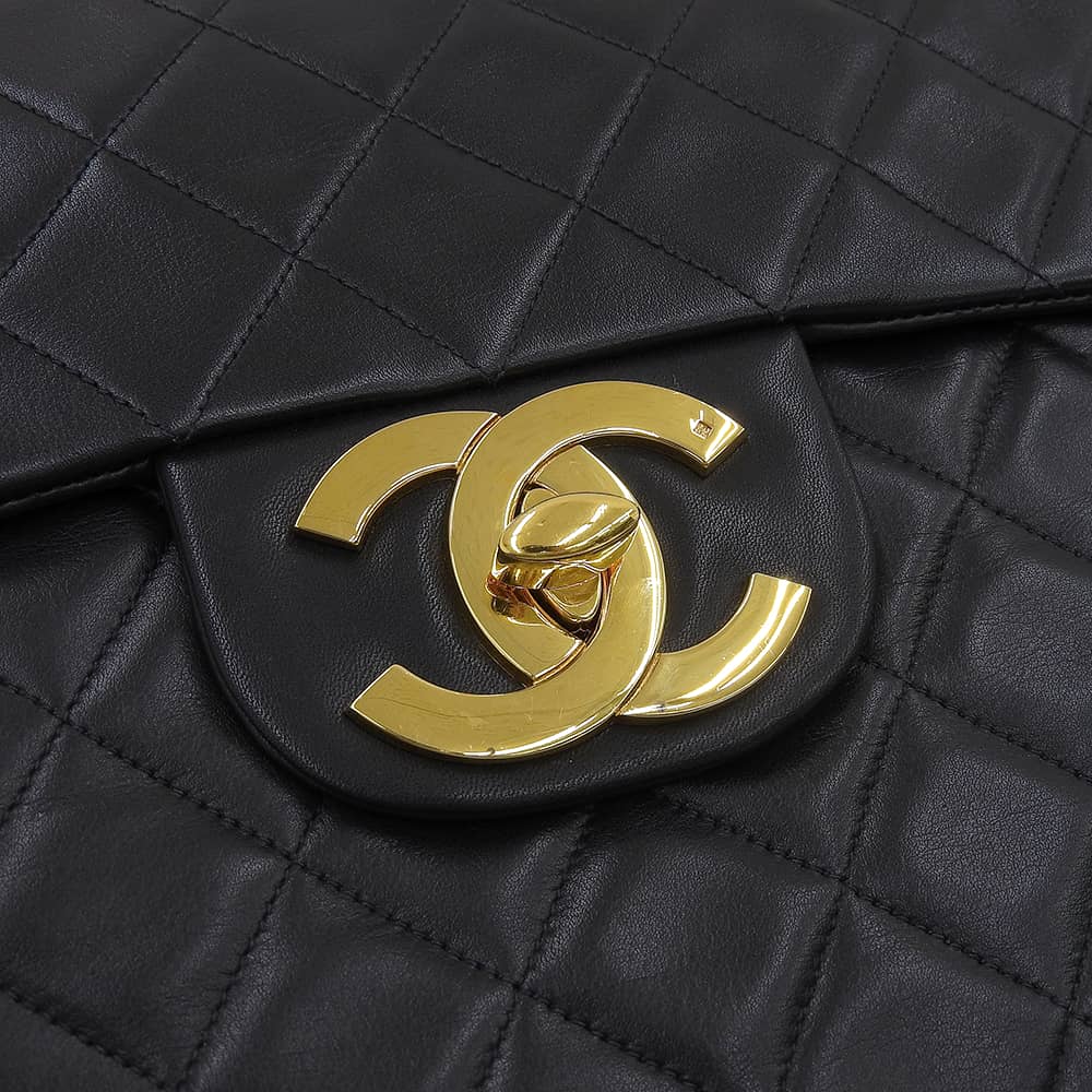 Chanel Lambskin Chain Shoulder Bag A01094