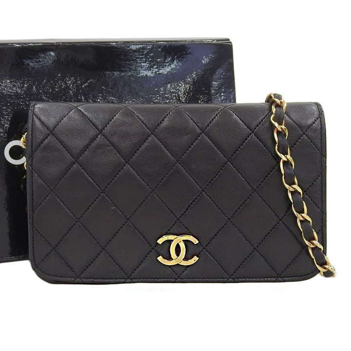 Chanel Lambskin Chain Shoulder Bag A03571