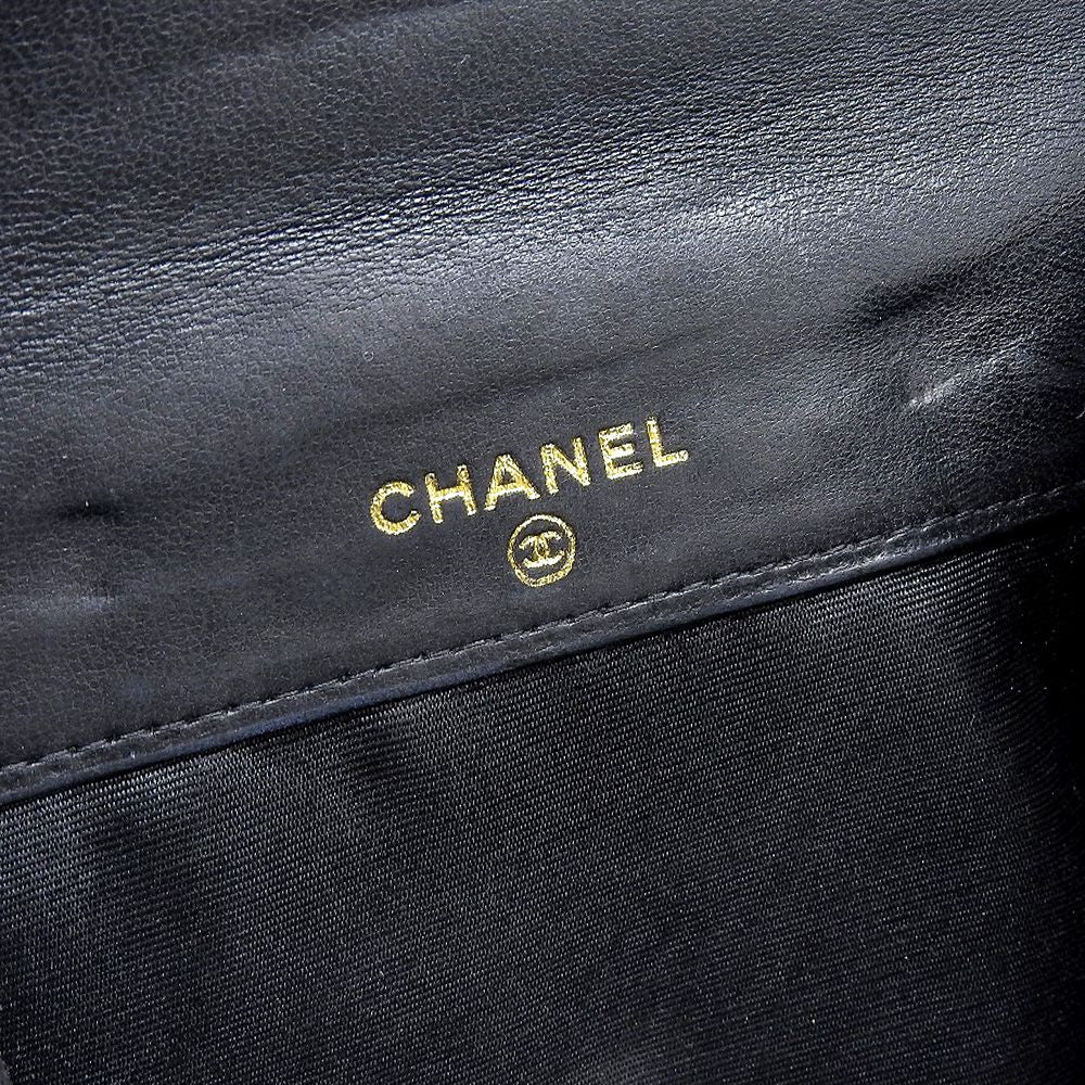 Chanel Caviar Skin Bifold Wallet Black in Very Good Condition