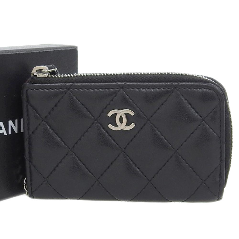 Chanel Lambskin Coin Case A68943 in Great Condition