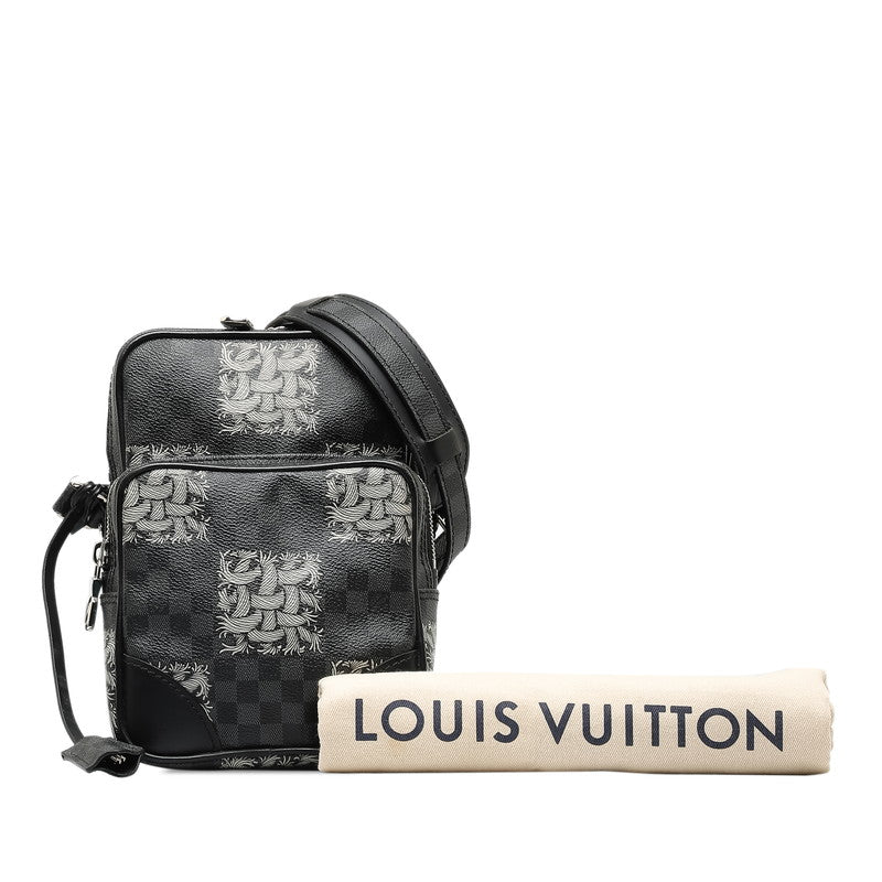 Louis Vuitton Damier Graphite Christopher Nemeth Amazon Shoulder Bag N48239 Black PVC Leather in Very Good Condition