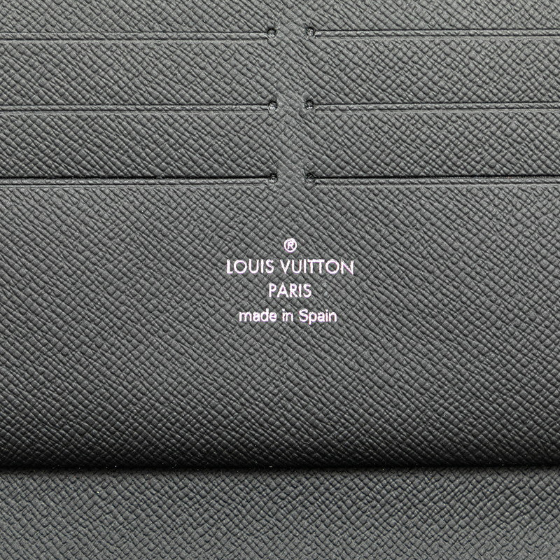 Louis Vuitton Taiga Zippy Organizer Long Wallet M30056