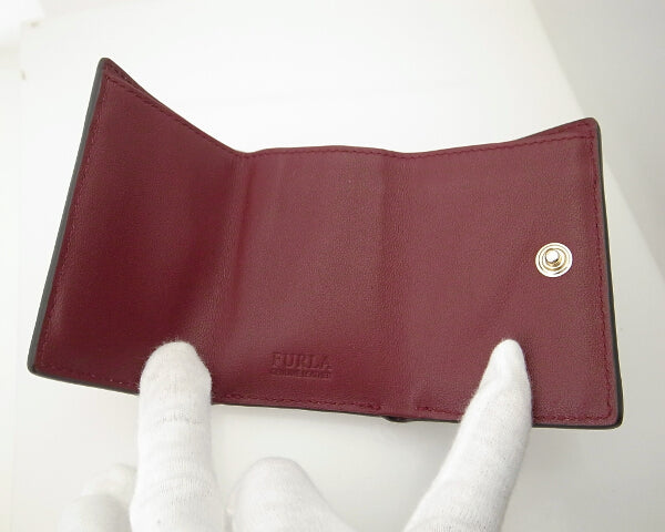 Furla Leather Babylon Trifold Wallet 993900 Red in Pristine Condition