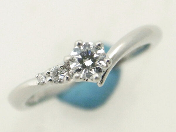 Pt950 Platinum Diamond Ring Size 7 in Great Condition