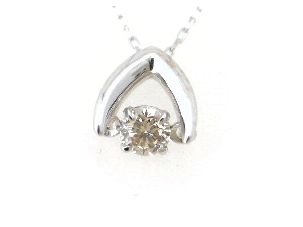 K18WG White Gold Dancing Stone Diamond Necklace in Great Condition