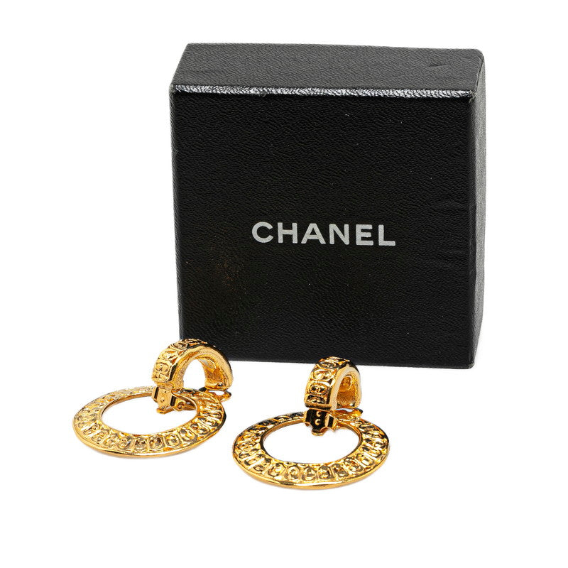 Chanel Vintage Gold Plated Clip-On Earrings in Very Good Condition