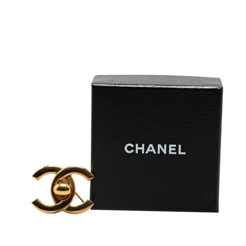 Chanel Coco Mark Turnlock Brooch Gold