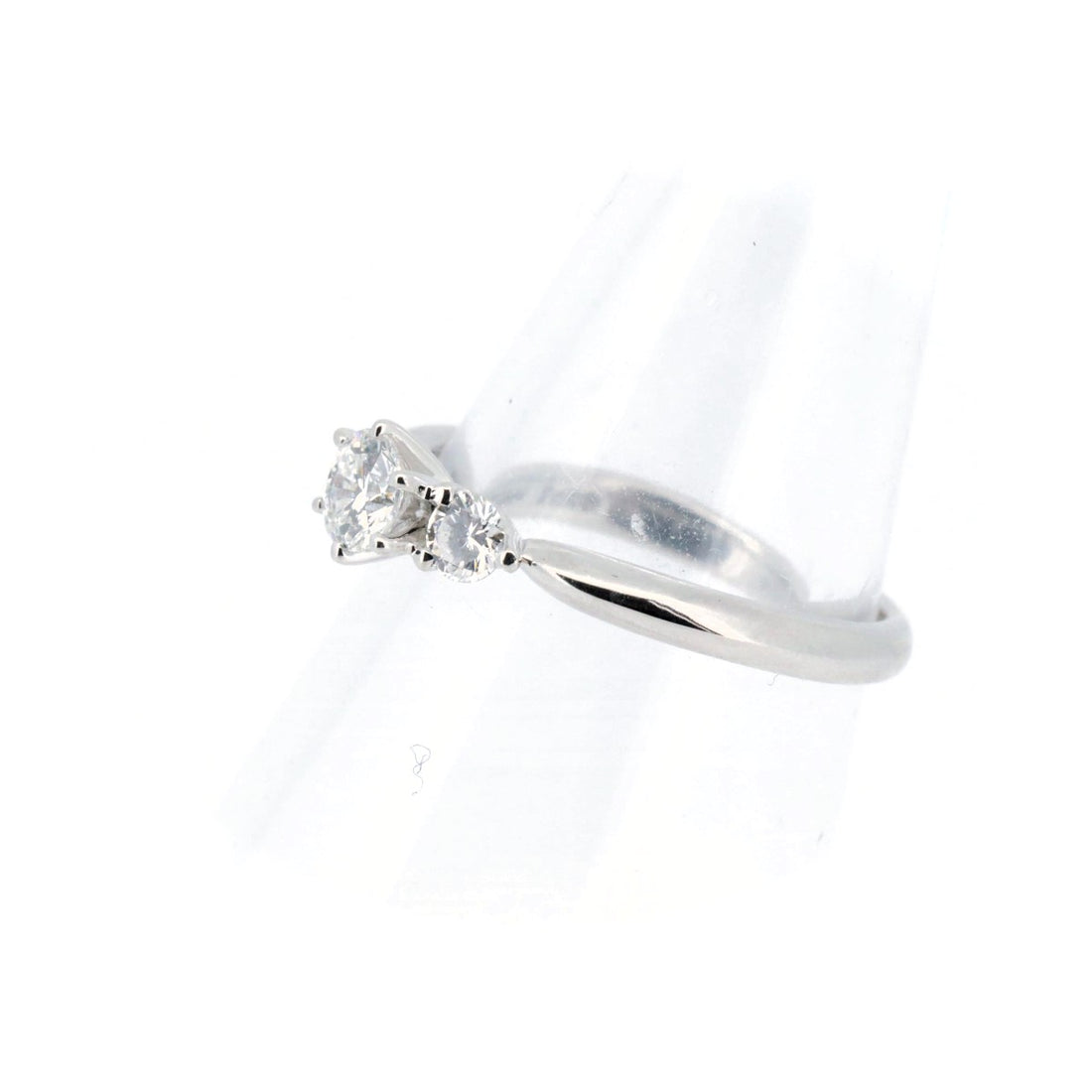 Pre-owned PT900 Platinum Diamond Ring 0.23ct 0.16ct Size 7 in Great Condition