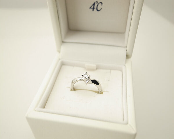 Platinum Diamond Ring 0.141ct Size 8 in Great Condition