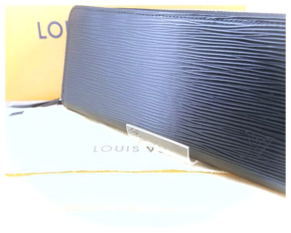 Louis Vuitton Leather Clemence Long Wallet in Great Condition