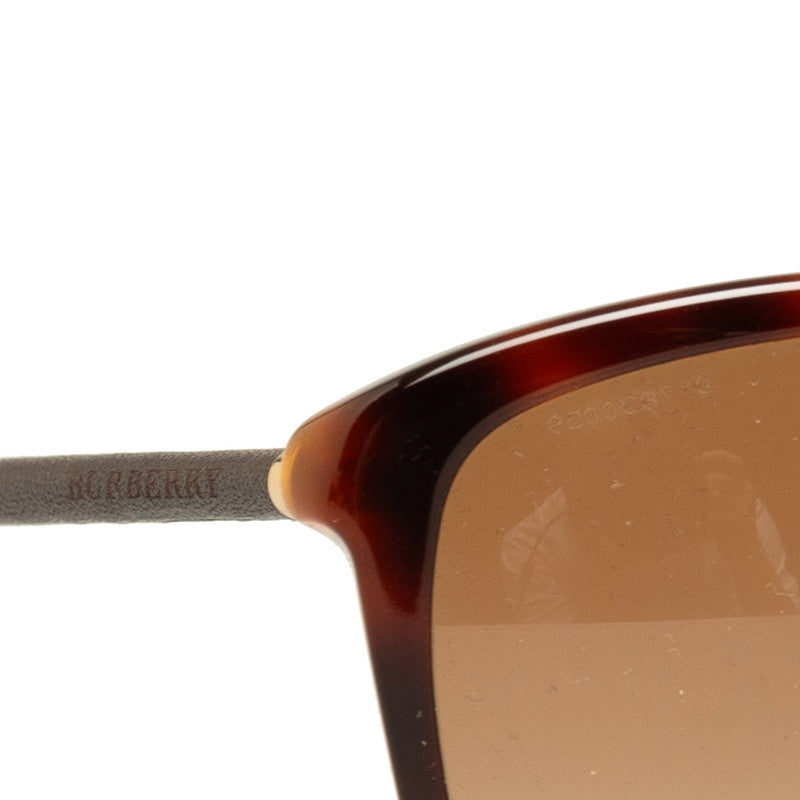 Burberry Square Sunglasses Brown Plastic in Very Good Condition