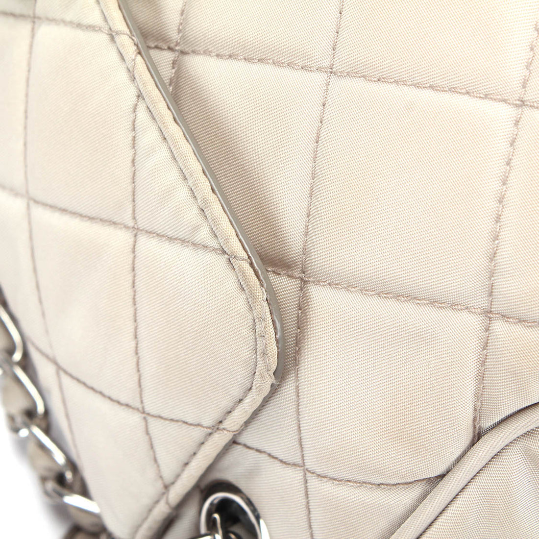 Tessuto Quilted Chain Shoulder Bag