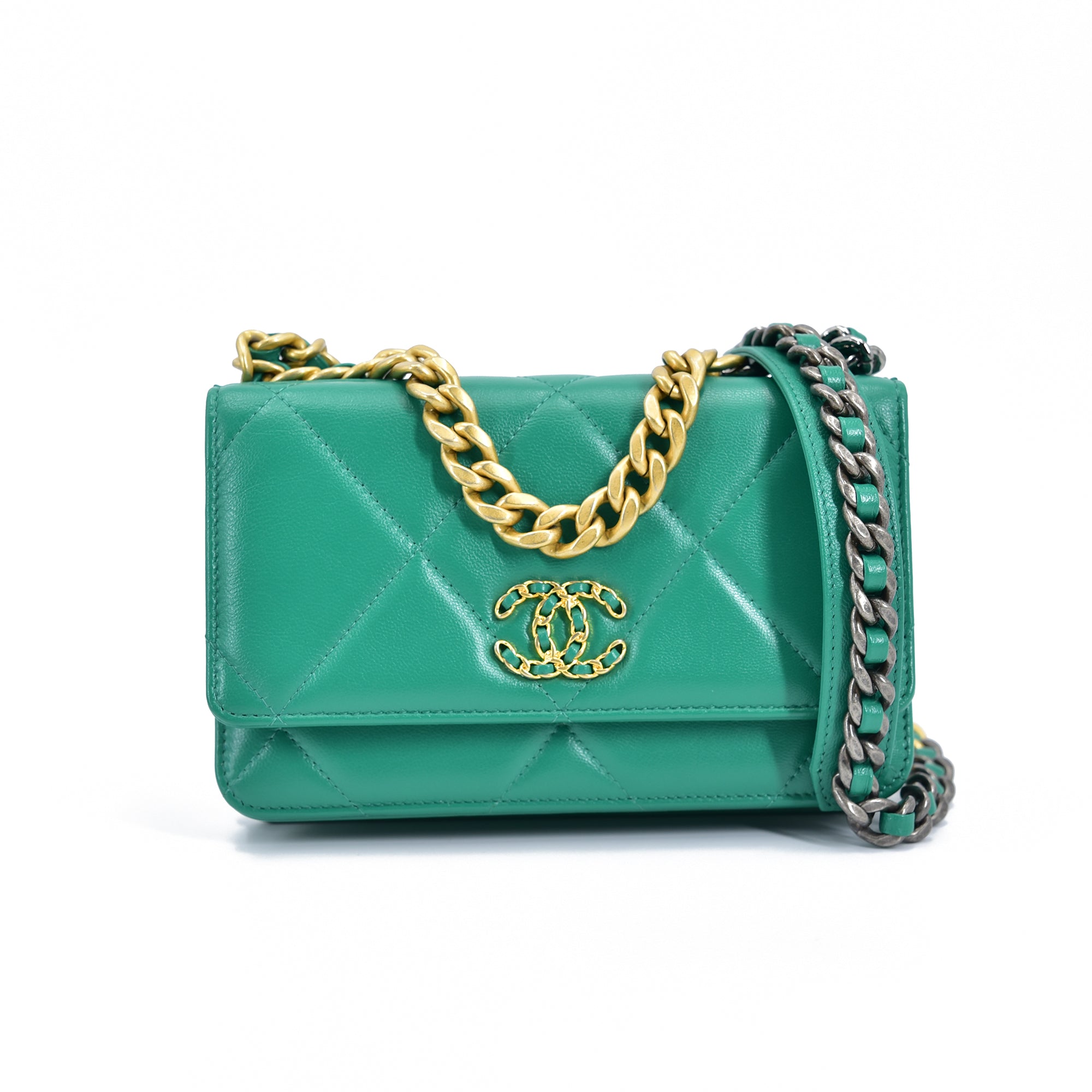 Chanel Green 19 Wallet on Chain