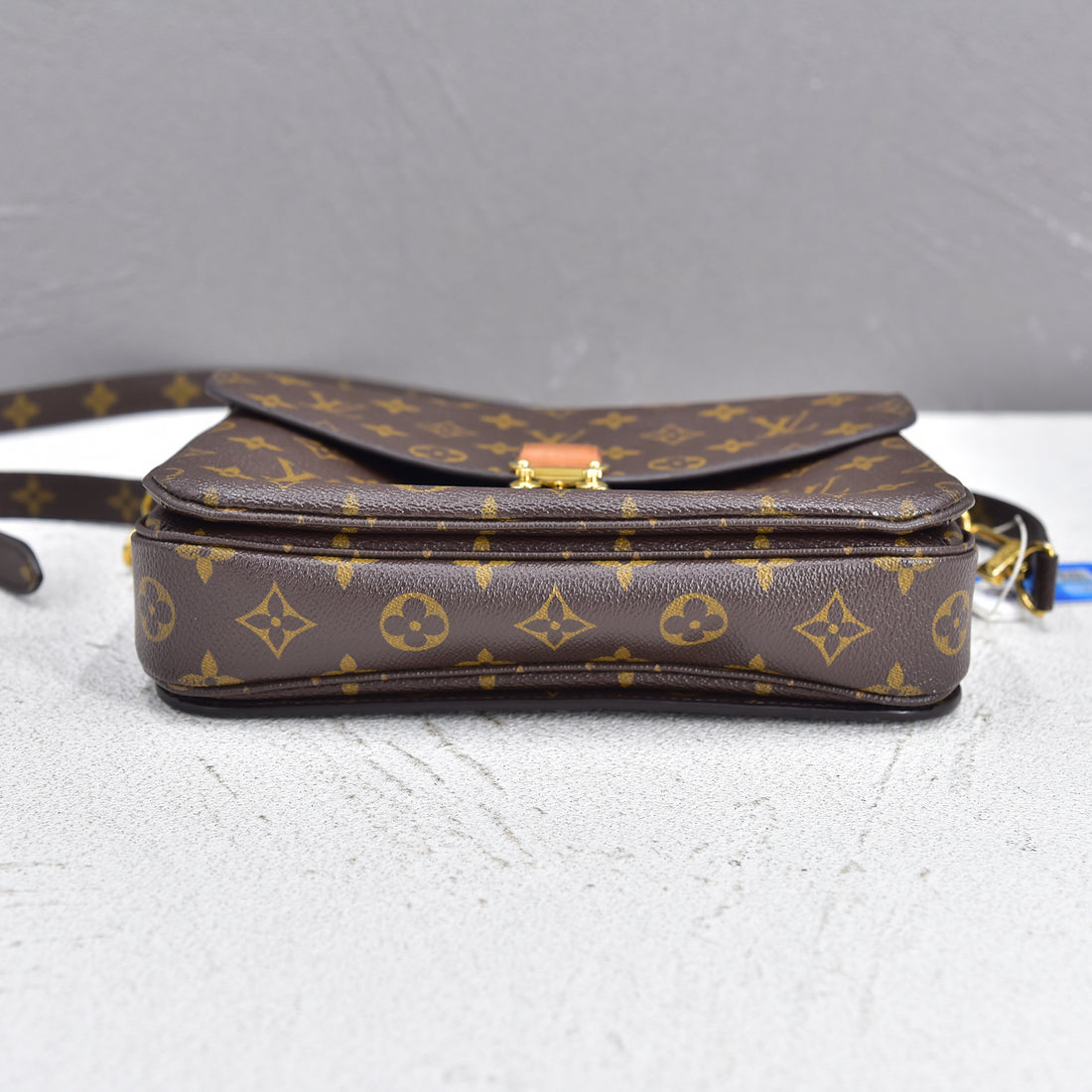 Monogram Pochette Metis