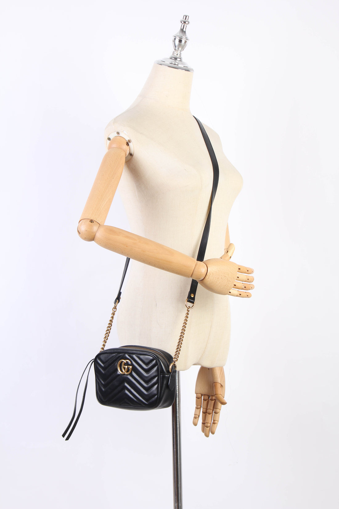 Mini GG Marmont Matelasse Crossbody Bag 448065