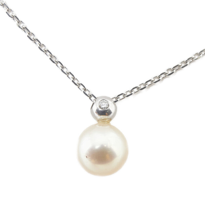 LuxUness  Women's Necklace, 7.5mm Pearl and 0.02ct Diamond in K18WG White Gold Metal Necklace in Good condition