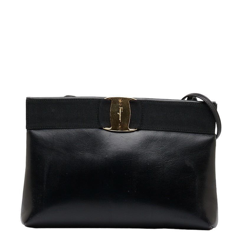 Leather Vara Bow Crossbody Bag D21 0588