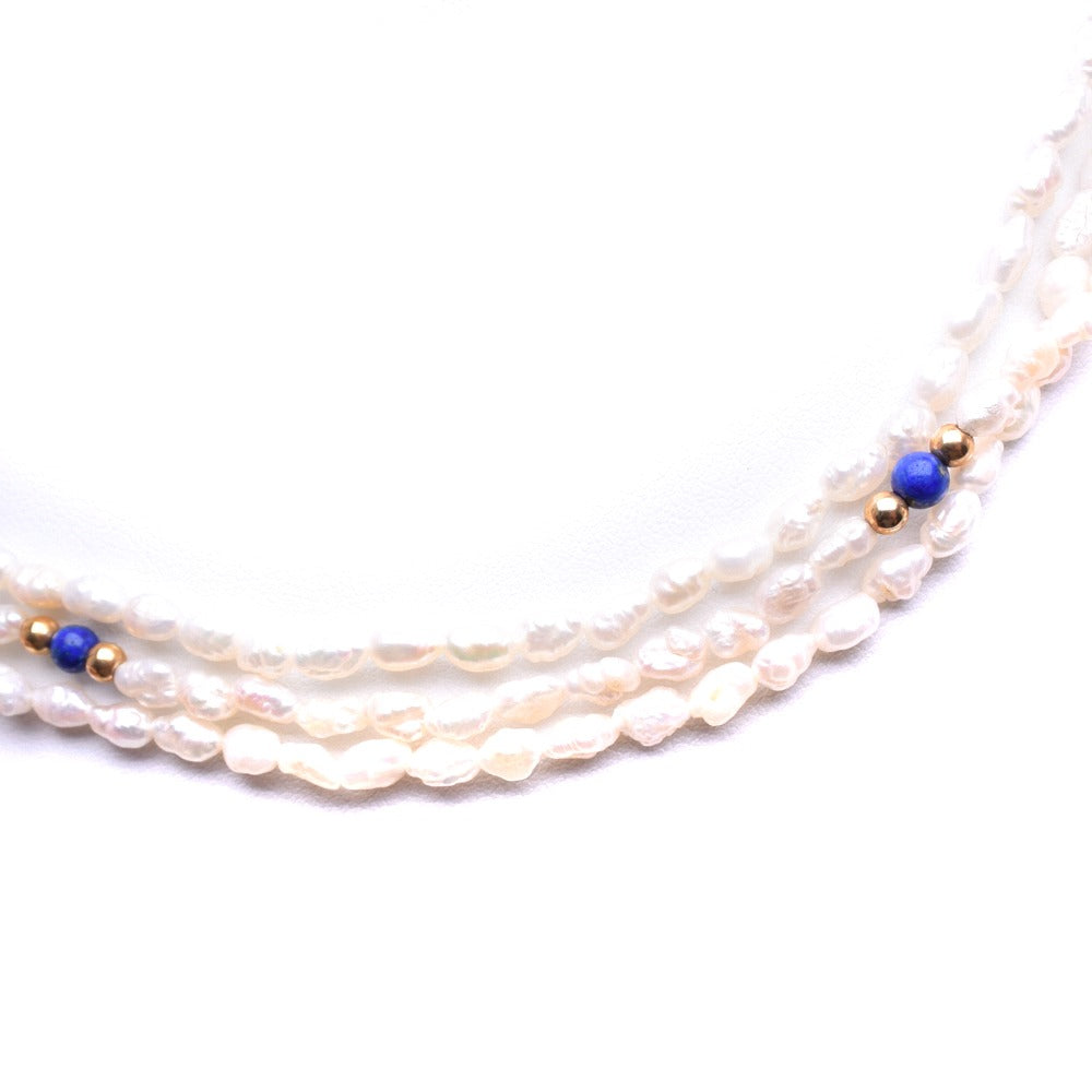 [LuxUness]  Triple Strand Baby Pearl Necklace Made of Silver 925 and Lapis Lazuli in Gold for Ladies (Pre-owned) Metal Necklace in Good condition