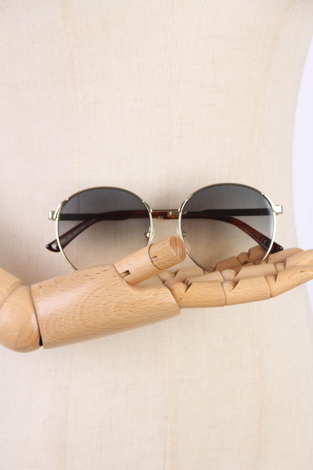 Round Tinted Sunglasses GG0206SK