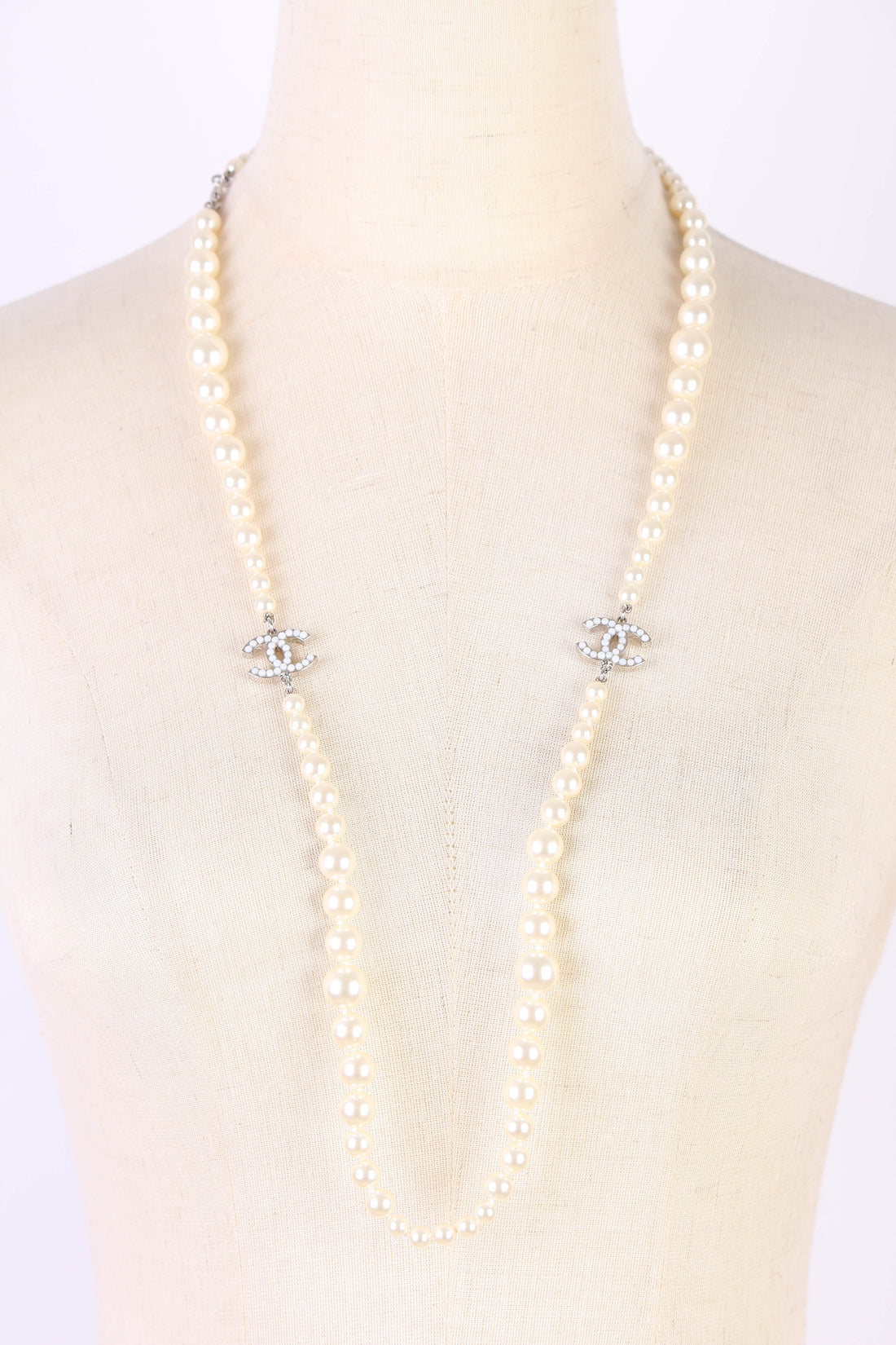 CC Faux Pearl Necklace