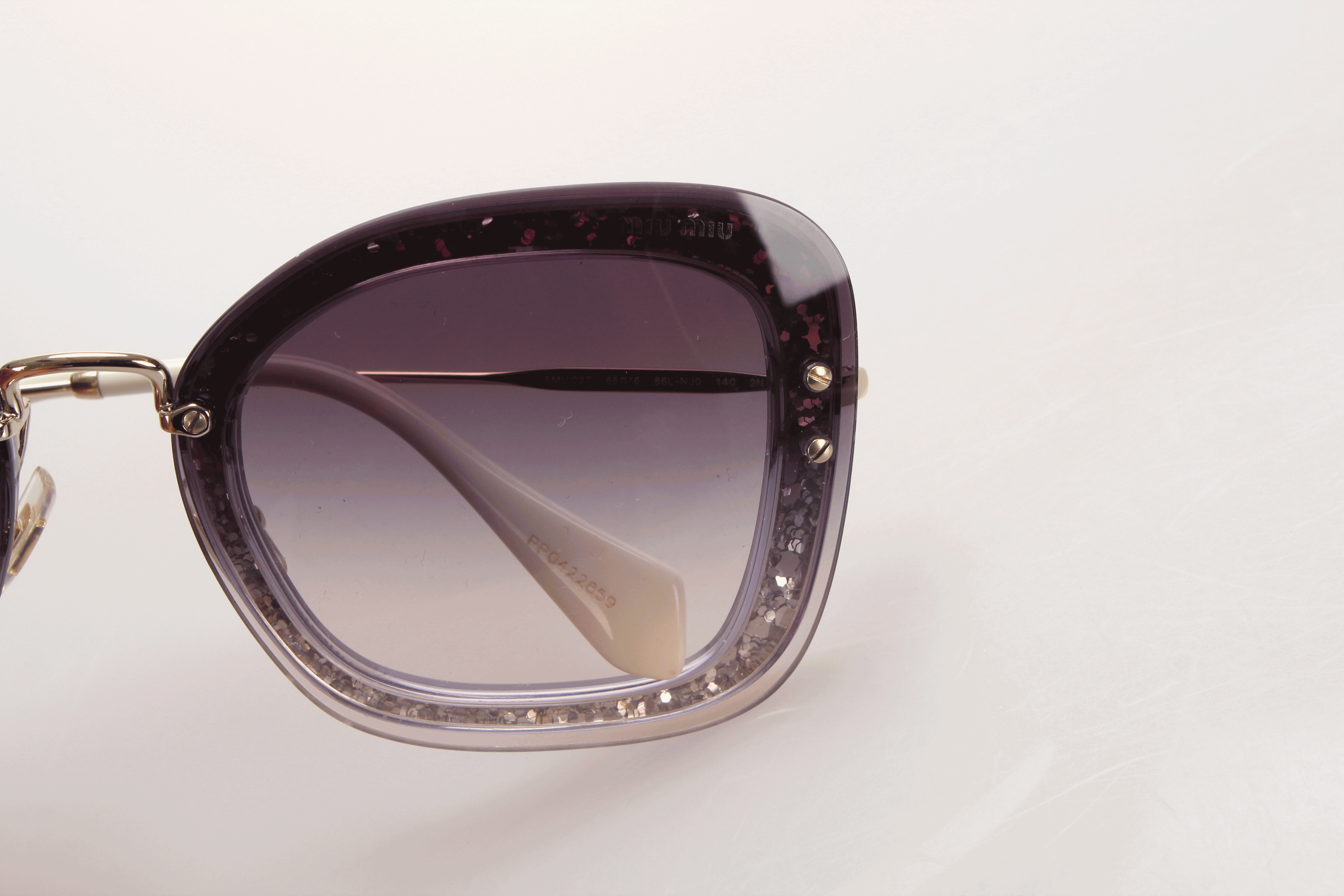 Oversized Cat Eye Tinted Sunglasses SMU02T