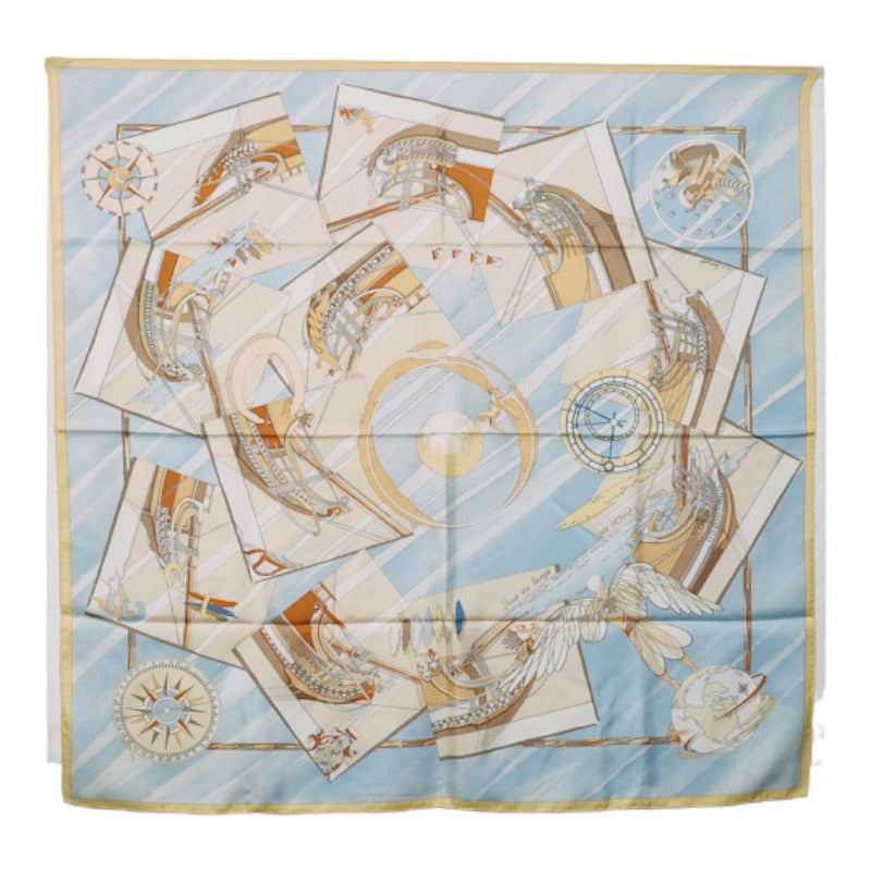 Hermes Carré Face au Large Silk Scarf Cotton Scarf in Good condition