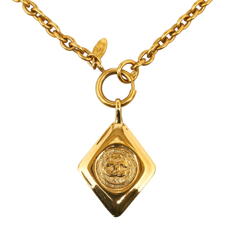 Diamond Frame CC Pendant Necklace – LuxUness