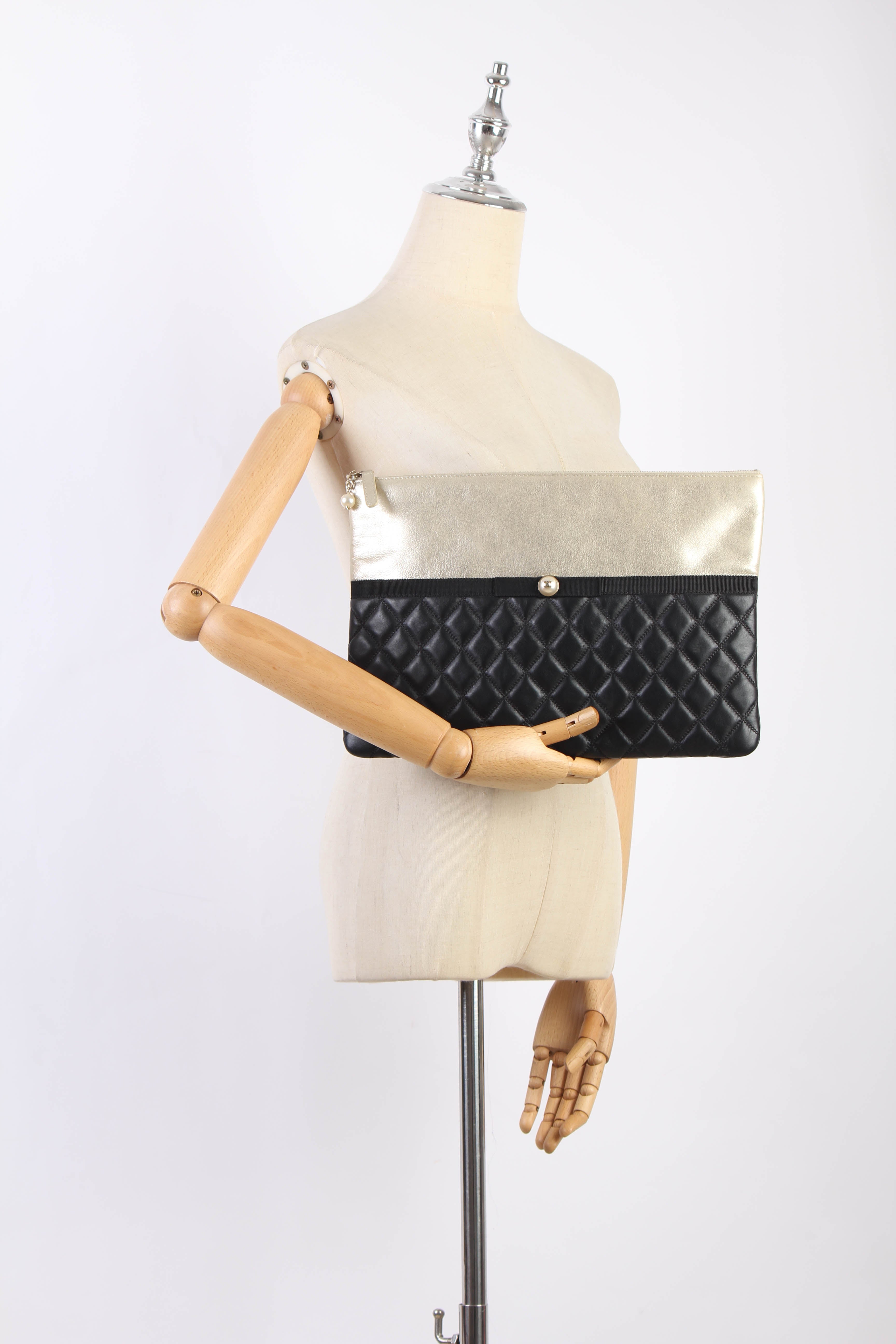 Quilted Bicolor Pearl Clutch