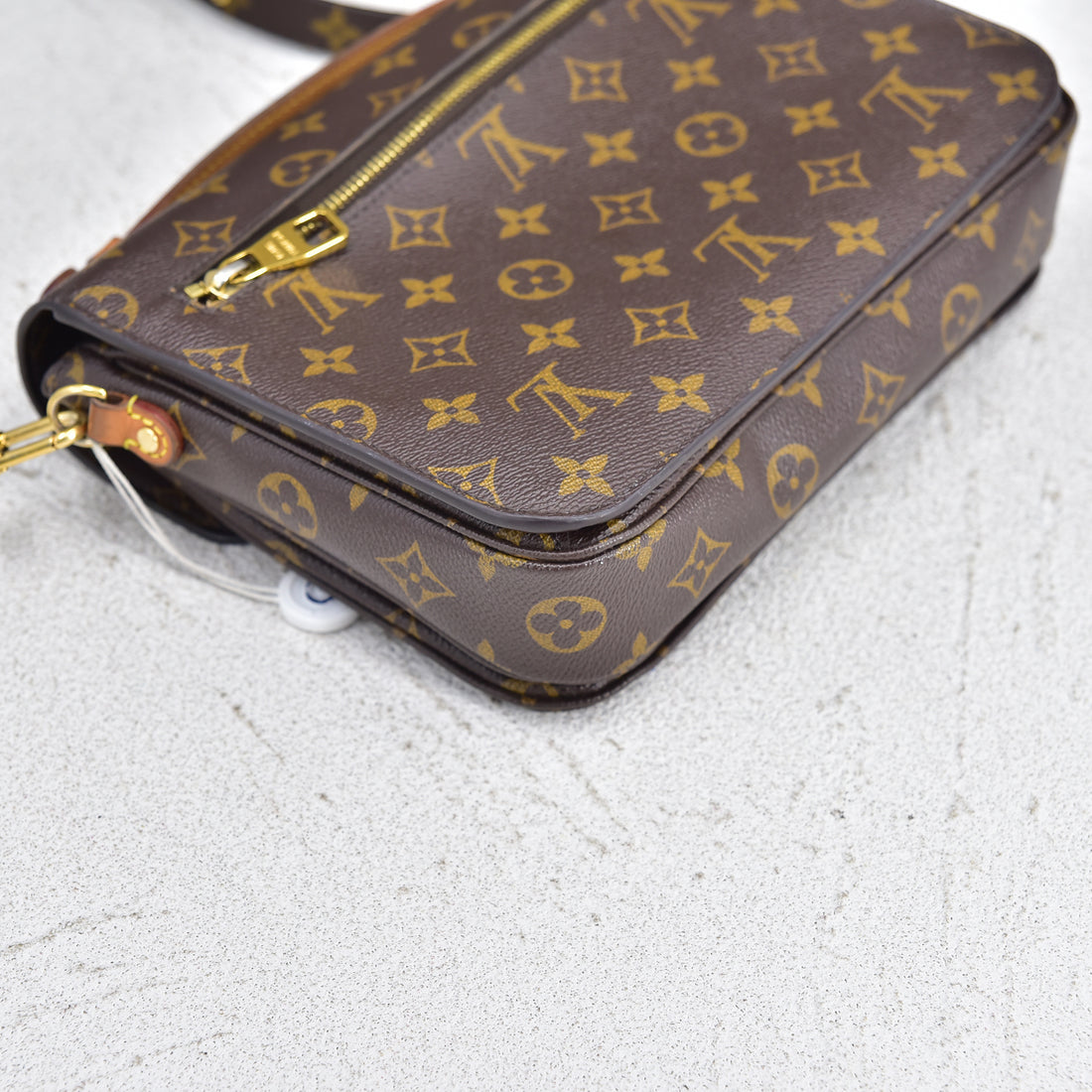 Monogram Pochette Metis