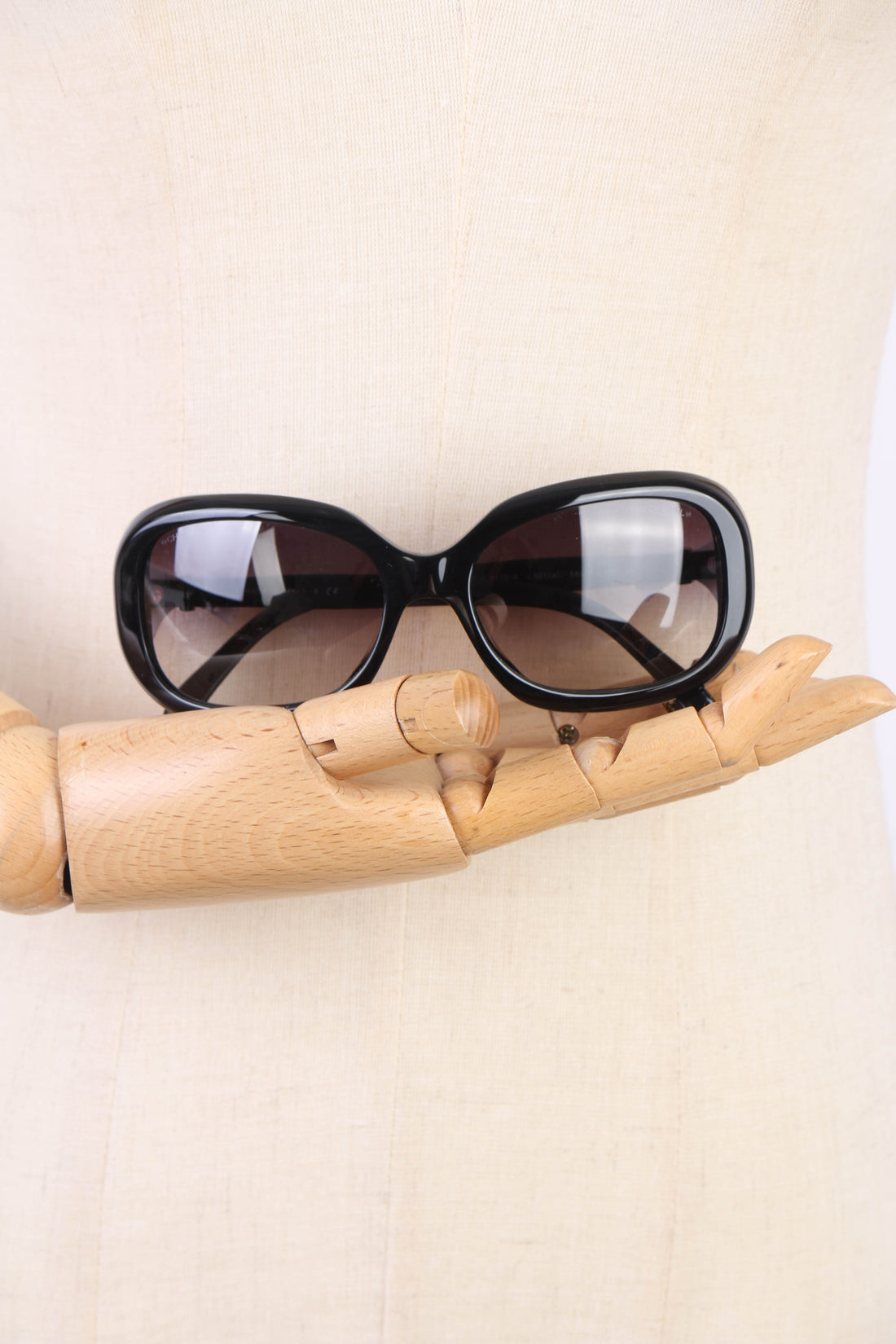 CC Bow Square Oversized Sunglasses