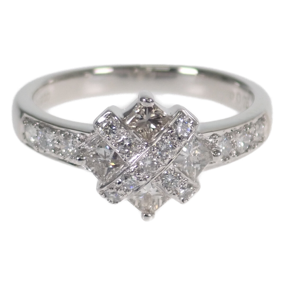 [LuxUness]  Ladies' Pt900 Platinum Design Diamond Ring (0.70ct) - Size 11, Silver Tone, Preowned in Excellent condition