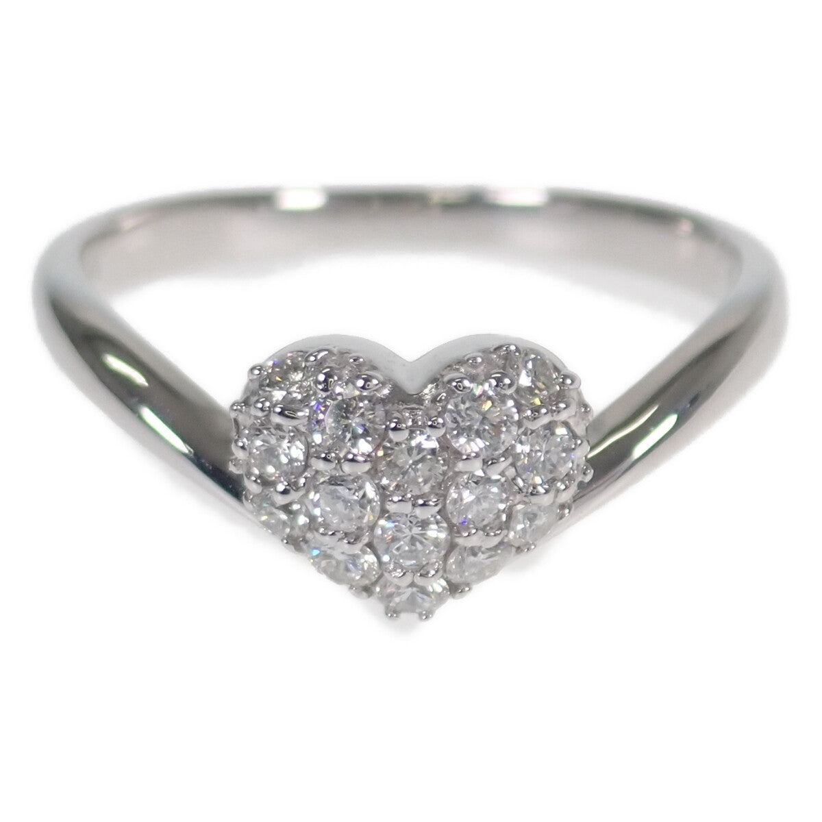 [LuxUness]  Ladies' K18 White Gold Heart Pave Design Diamond Ring (0.28ct) - Size 11, Preowned in Excellent condition