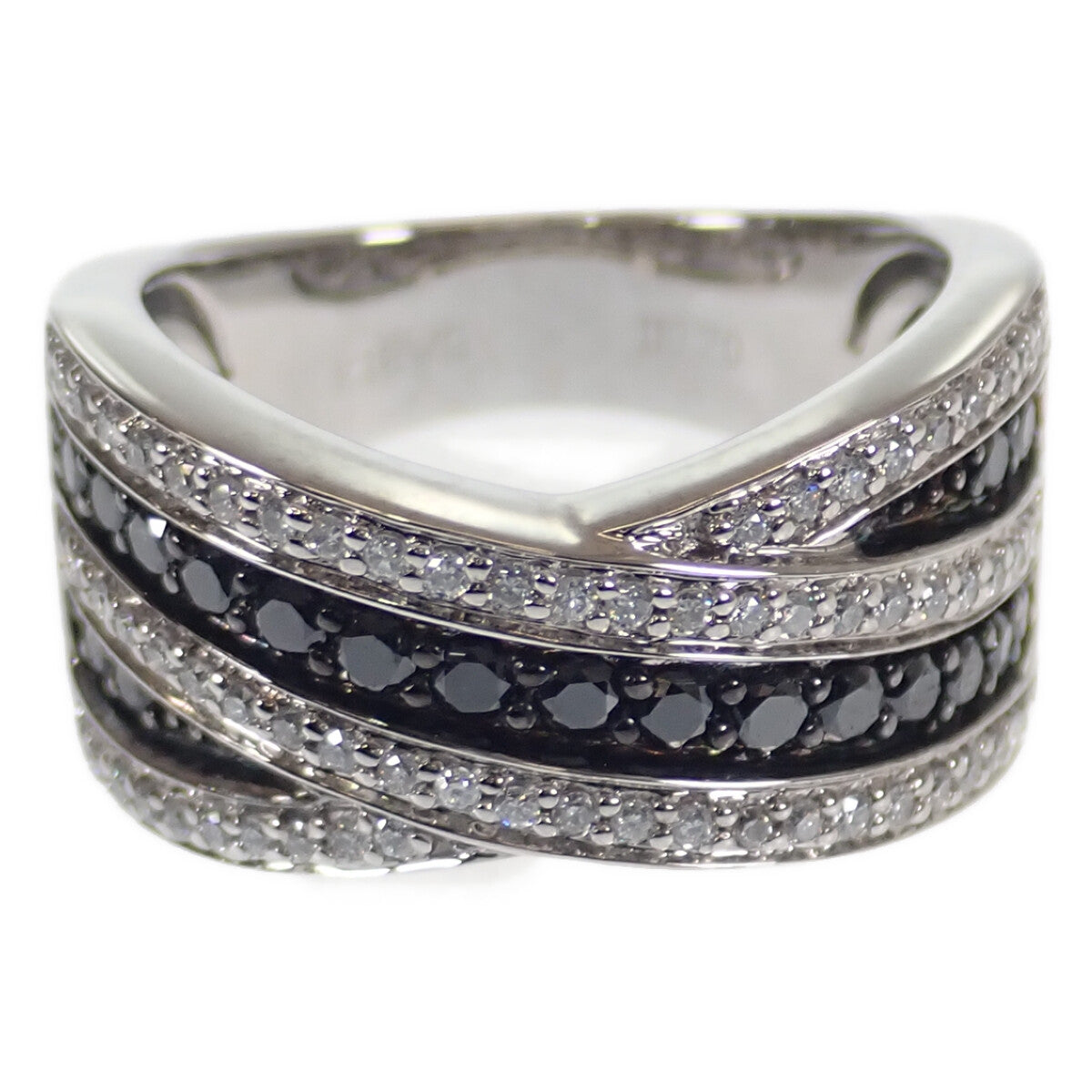 [LuxUness]  Women's Designer D0.70 Ring in K18 White Gold & Black Diamond, Size 12 (Used) in Excellent condition