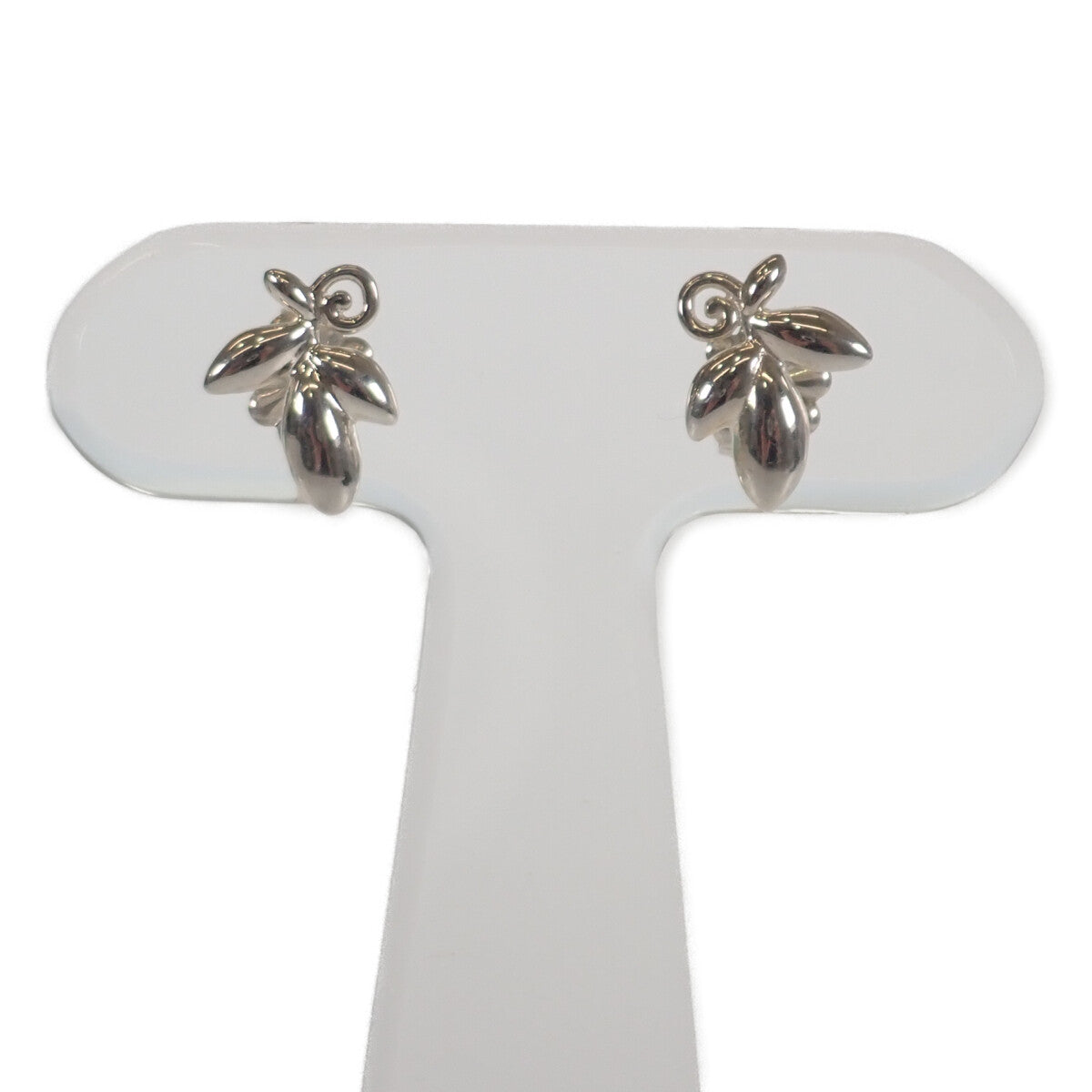 Tiffany & Co Silver Paloma Picasso Olive Leaf Earrings Metal Earrings 6.0022026E7 in Good condition