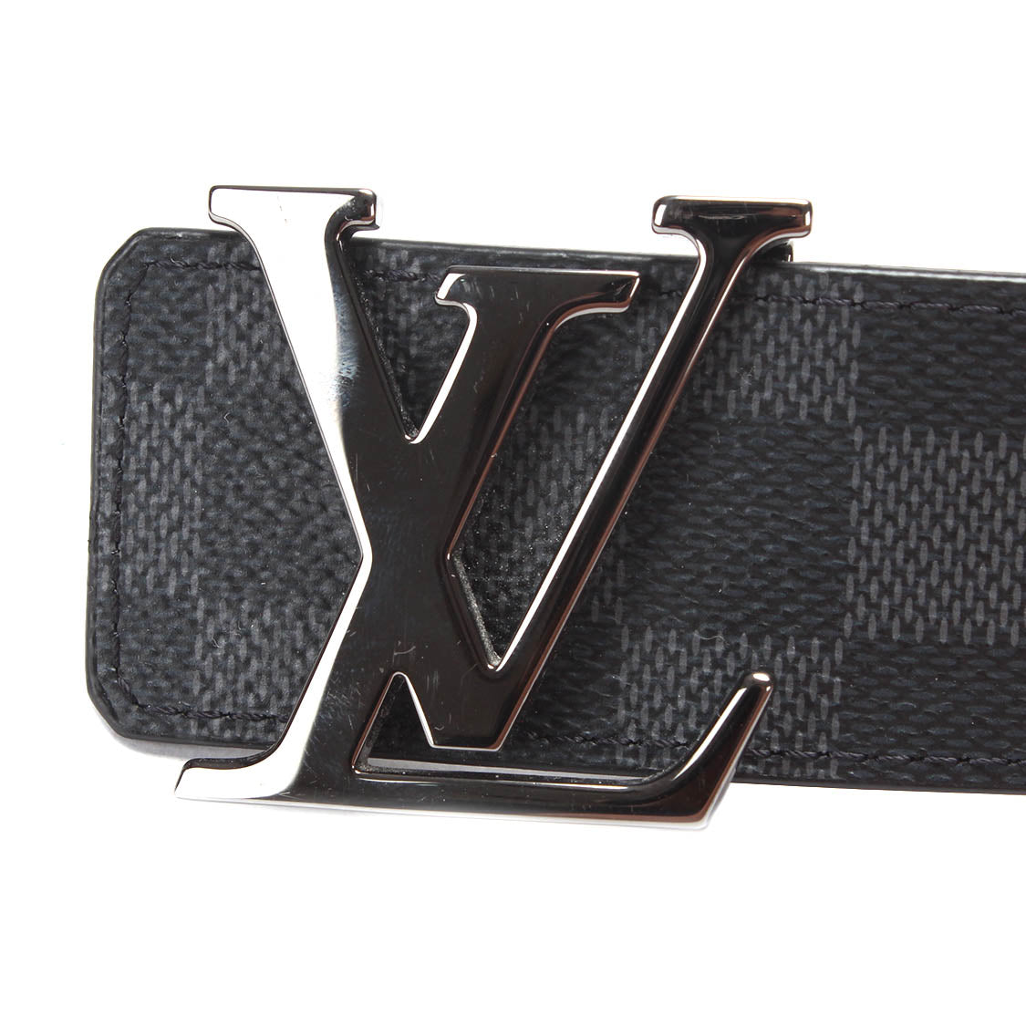 Authentication Reference: Damier Belt (M0213) LV Buckle Position
