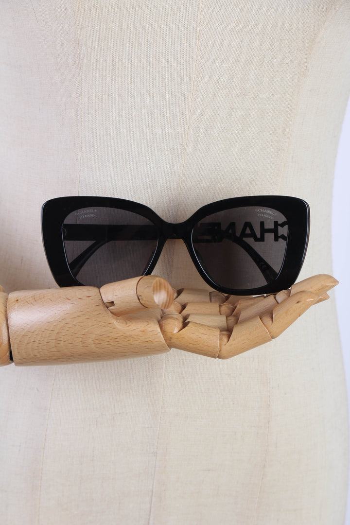 Square Tinted Sunglasses 5422-B-A