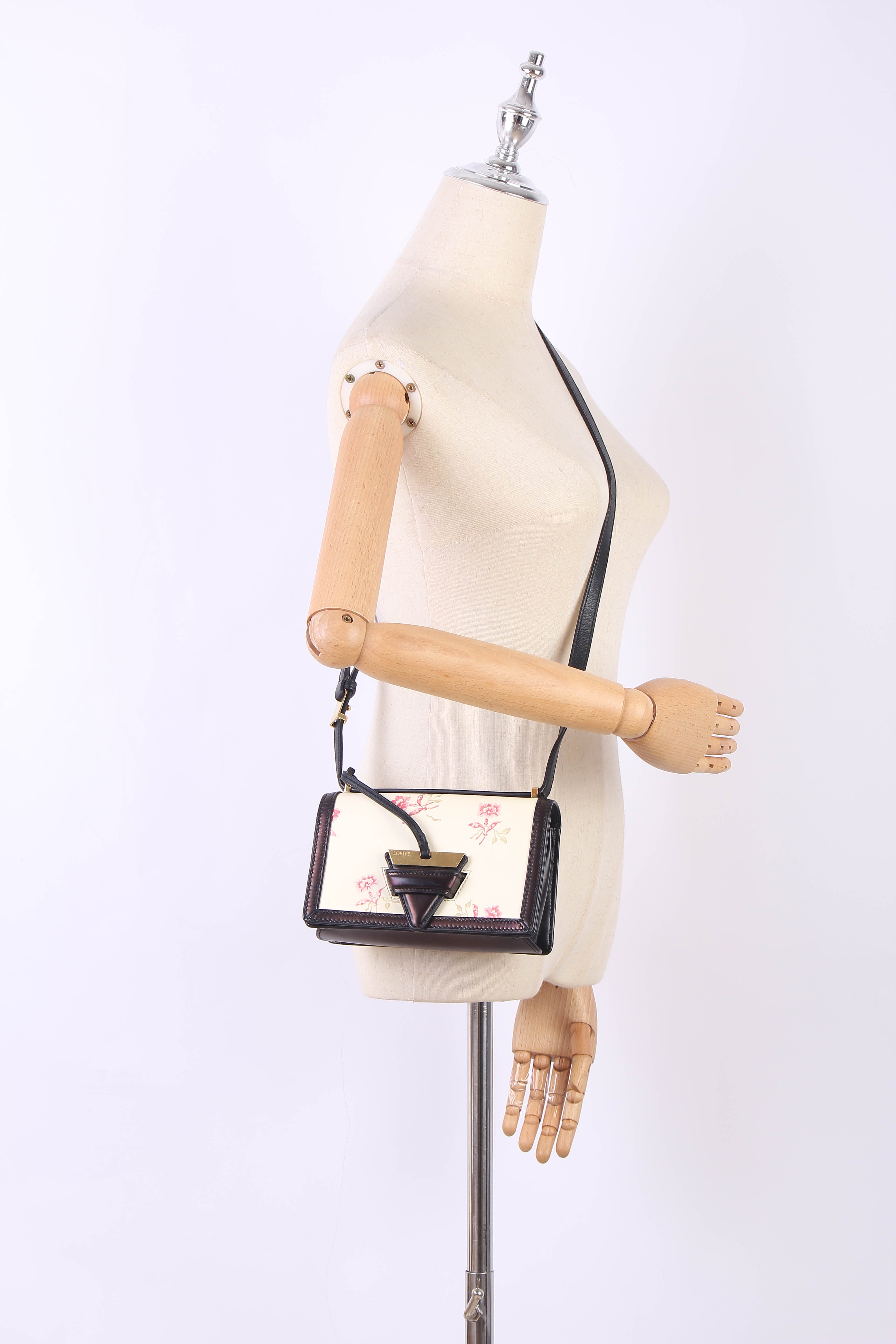 Floral Print Barcelona Shoulder Bag – LuxUness