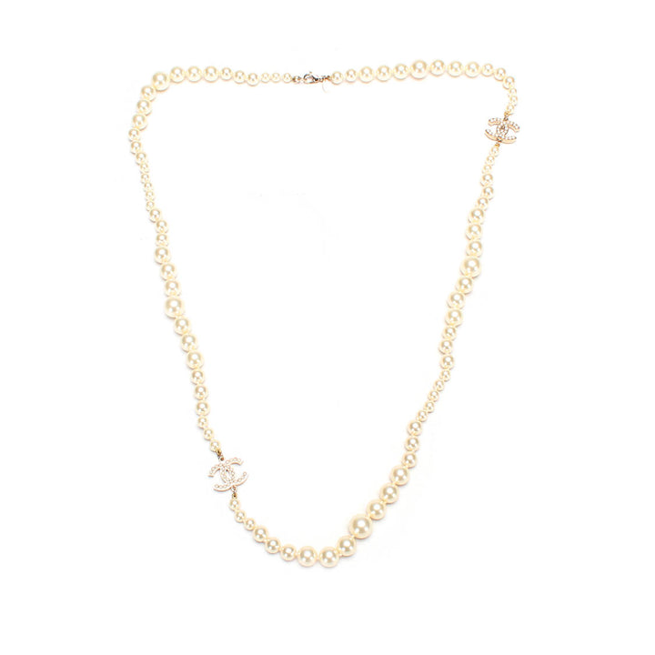 CC Faux Pearl Necklace