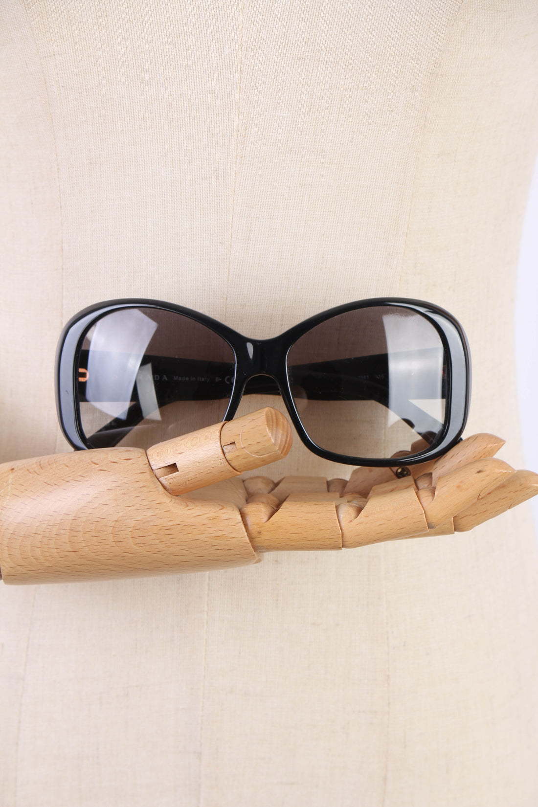 Oversized Gradient Sunglasses