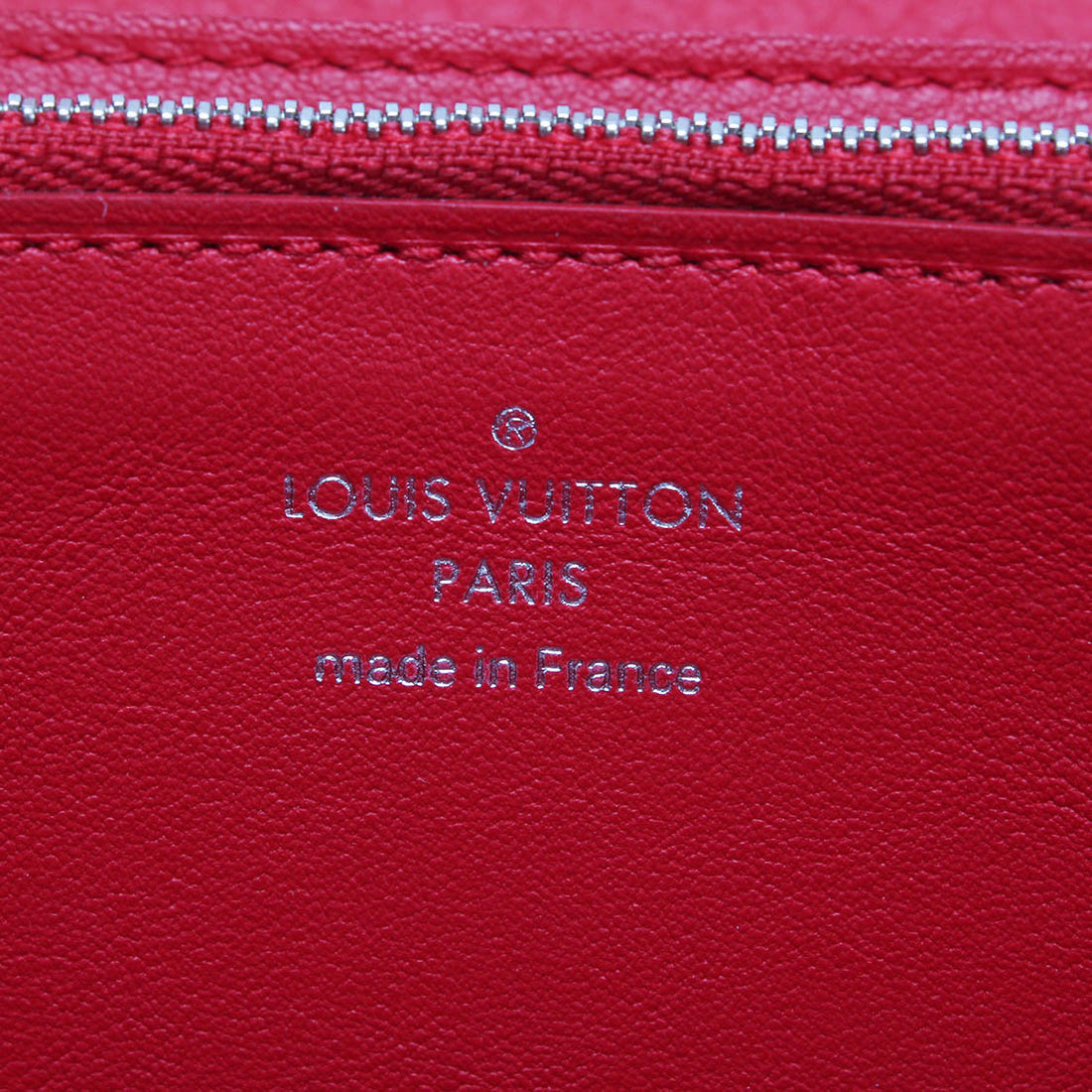 Taurillon Capucines Wallet