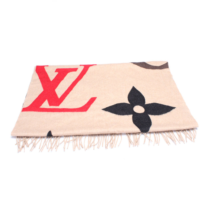 The Ultimate Cashmere Scarf M76382