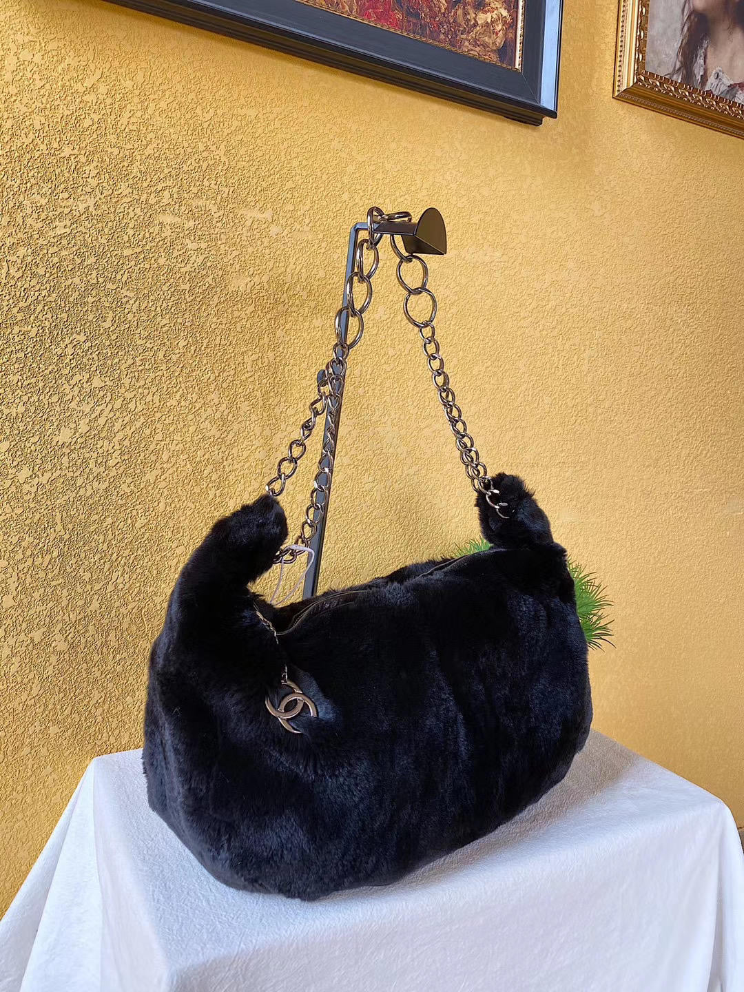 Fur Chain Shoulder Bag