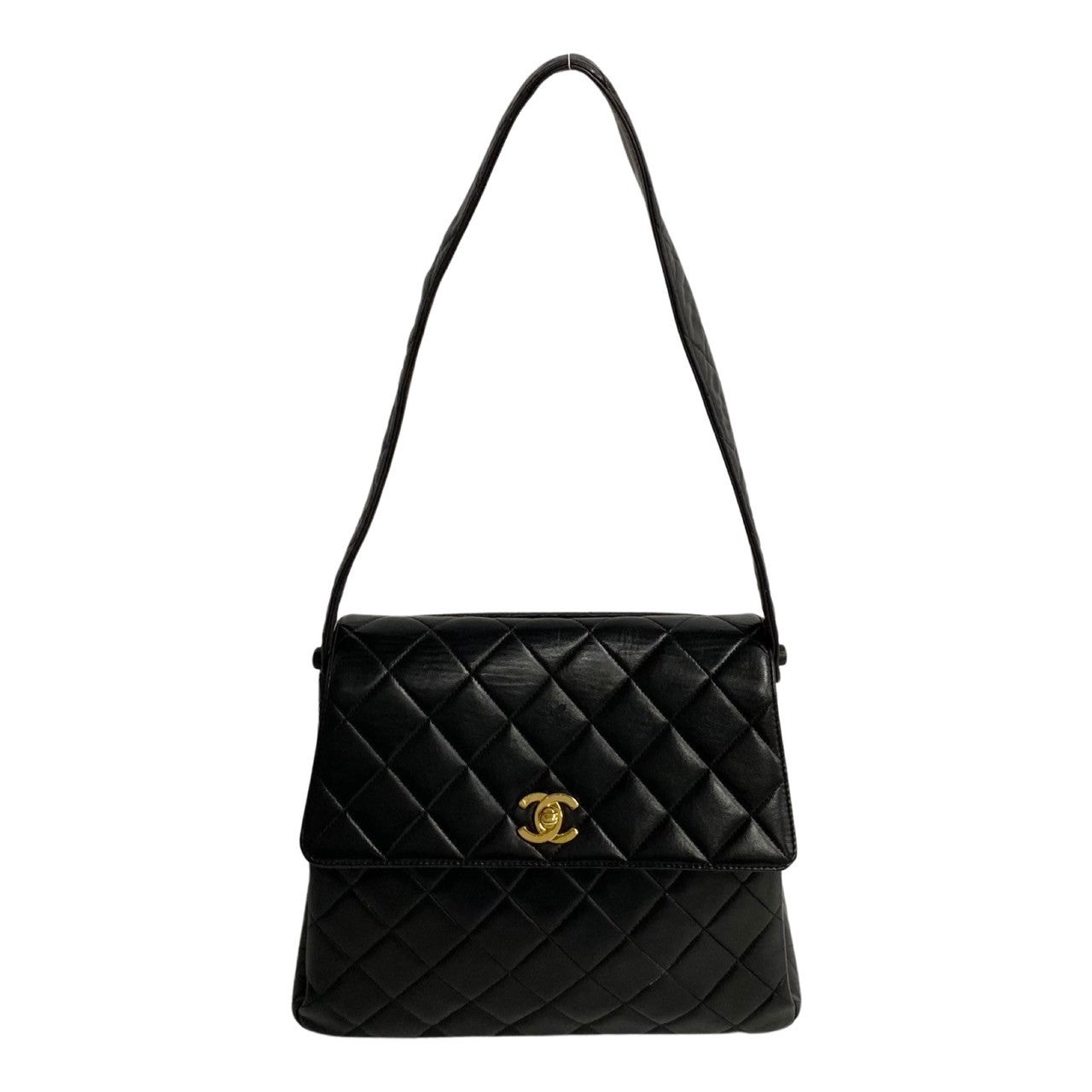Chanel Quilted CC Flap Shoulder Bag Leather Shoulder Bag in Good condition